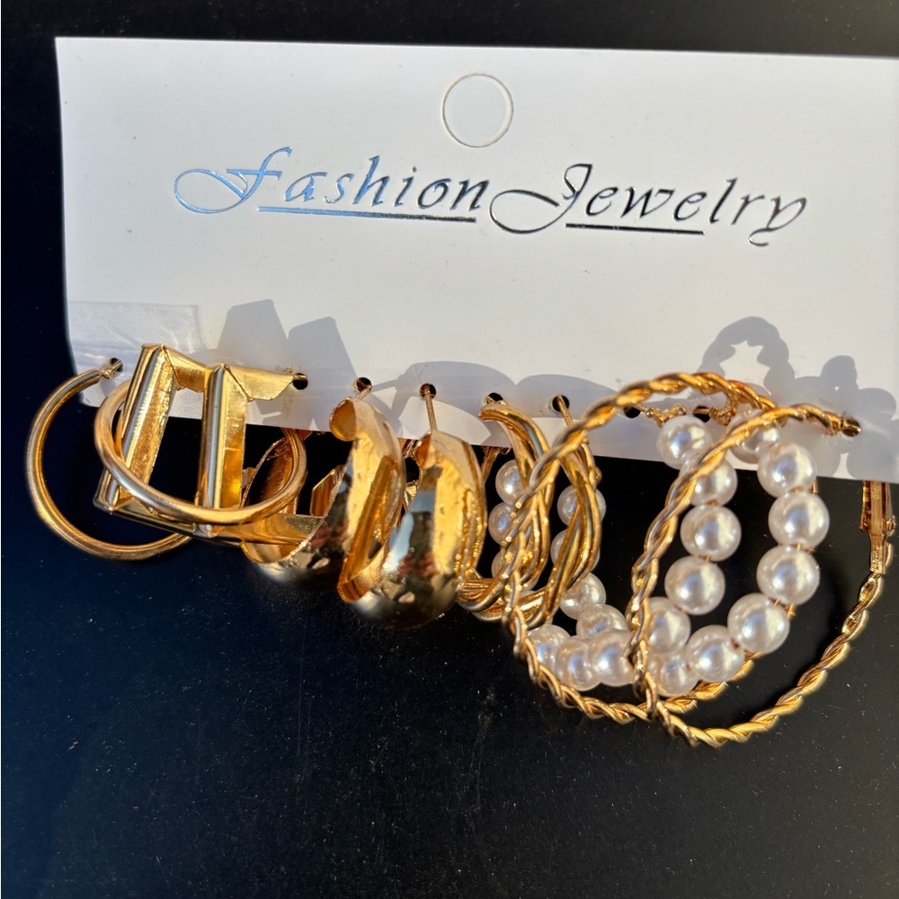 6 pairs fashion earrings